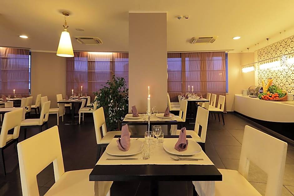 Holiday Inn Genoa City By IHG