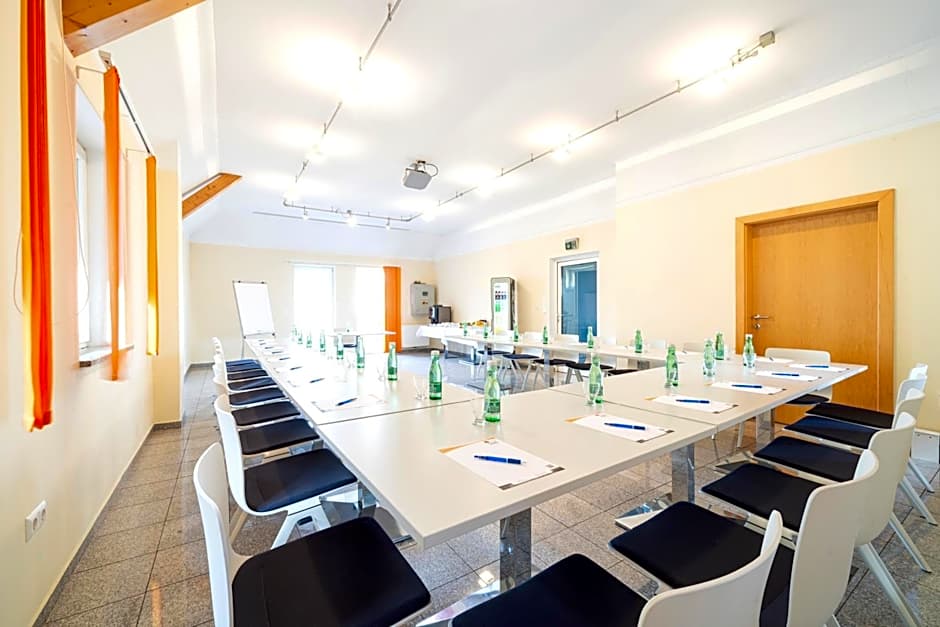 SCHACHENWALD Hotel & Restaurant I Free Parking