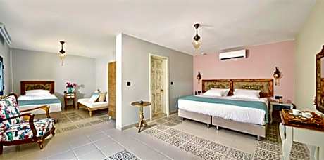 Superior Family Room