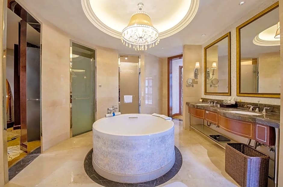 Days Hotel by Wyndham Logan City Huizhou