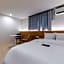 From H Dongbaek Hotel by Kwon Geoje Gohyeon