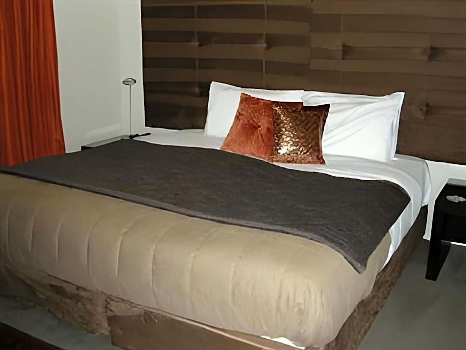 Photo 1 of 12 of Executive 2 Bedroom Apartment