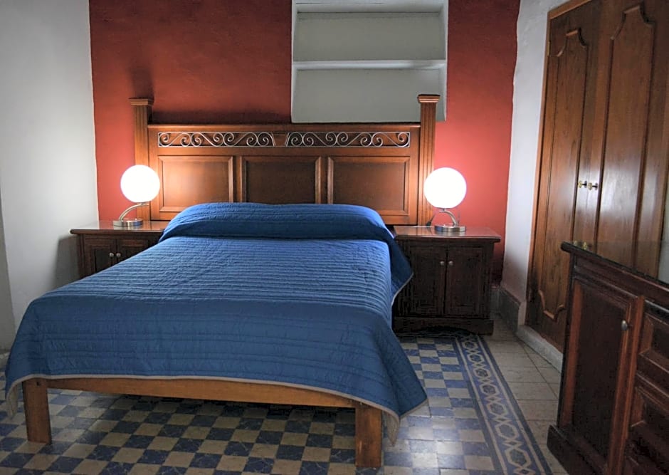 Hotel Rocinante