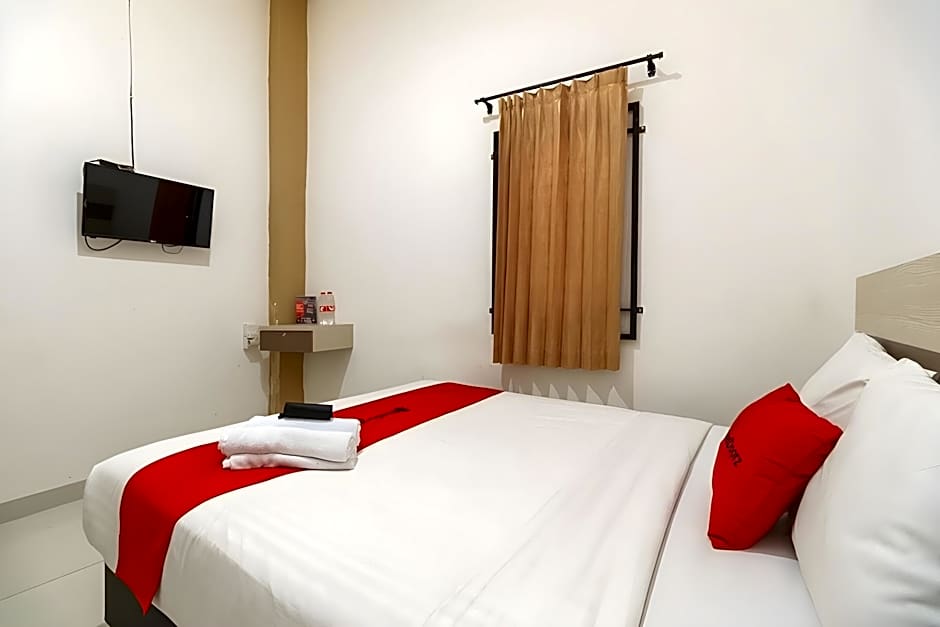 RedDoorz @ Tara Homestay Palembang