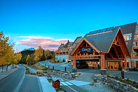 Hotel Canoe and Suites