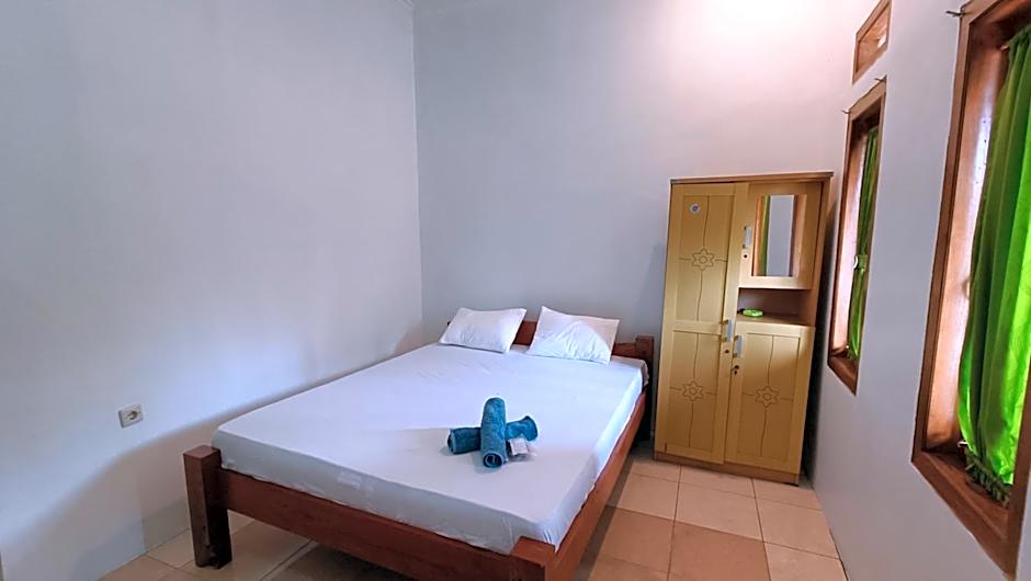 Jogo Segoro Homestay Mitra RedDoorz near Pantai Sundak Gunungkidul