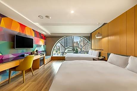 Deluxe Quadruple Room