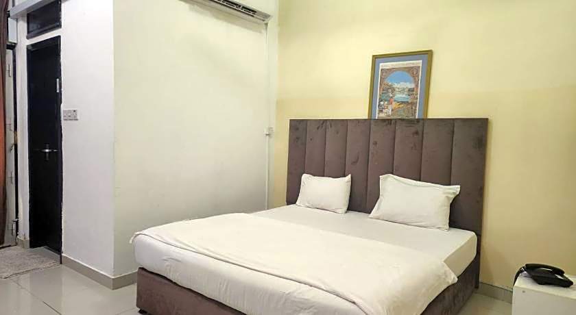 Qurum Beach Hotel