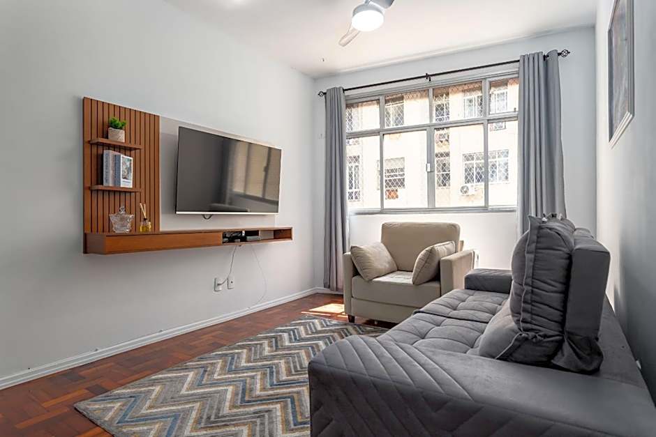 Aconchego em Copacabana para casais - BR608 Z4