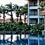 Dusit Thani LakeView Cairo