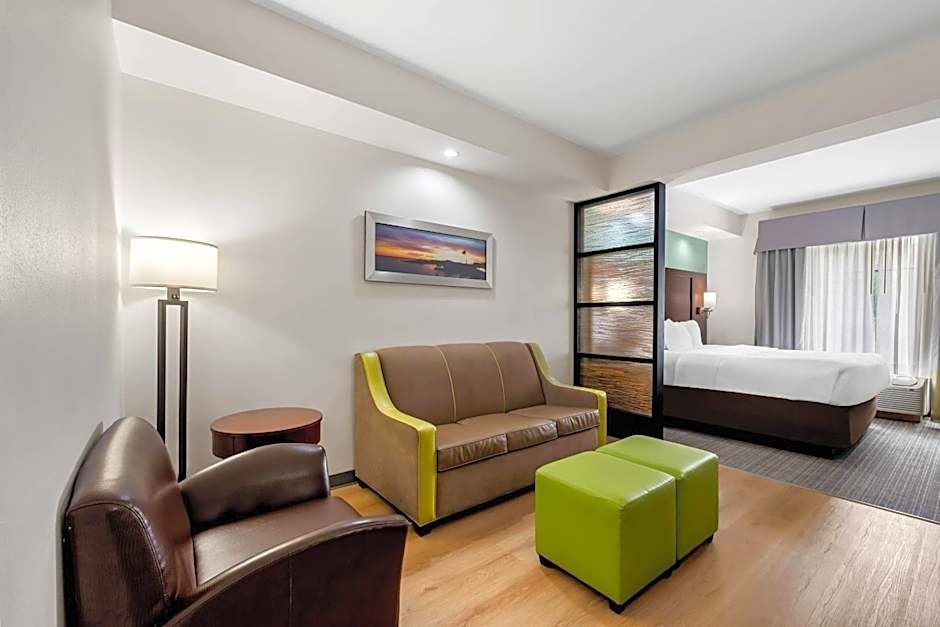 Comfort Suites New Bern near Cherry Point
