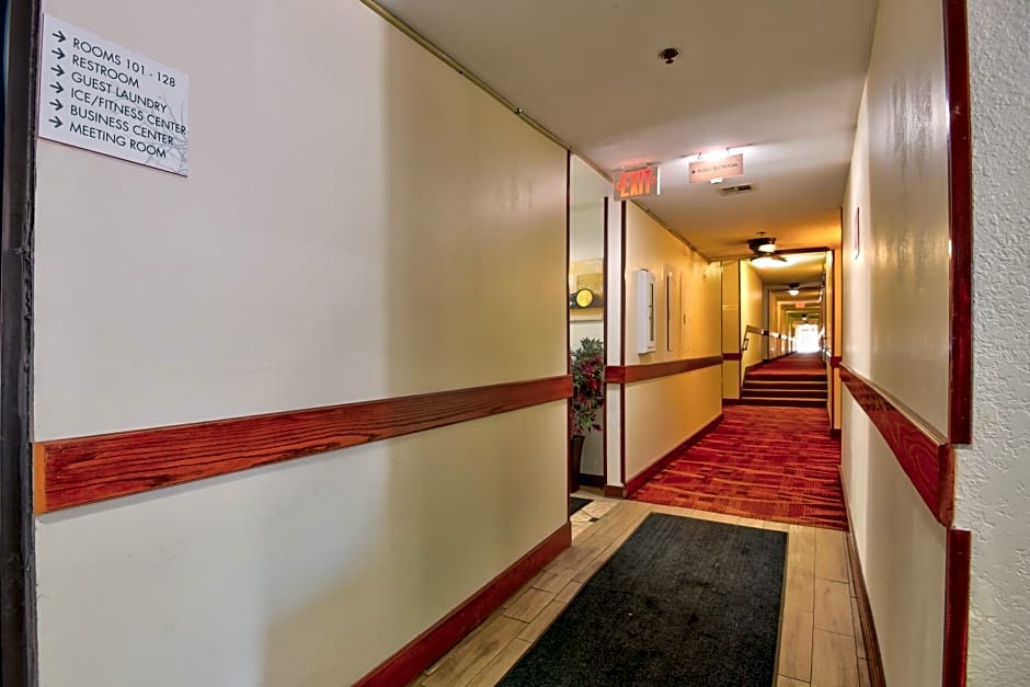 Ramada by Wyndham Oklahoma City Airport North