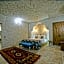 Risus Cave Suites