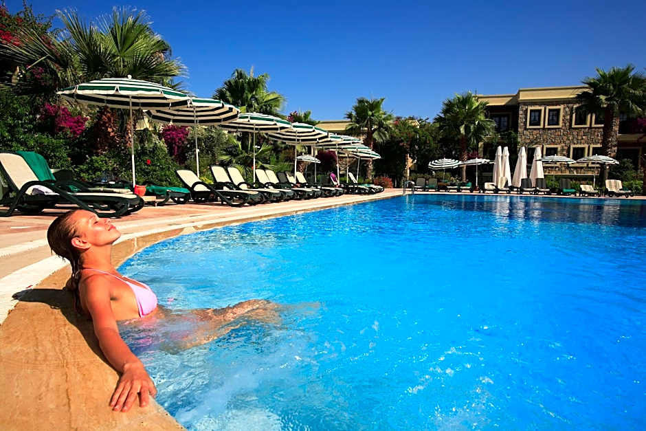 Zeytinada Hotel