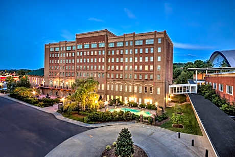 Carnegie Hotel & Spa