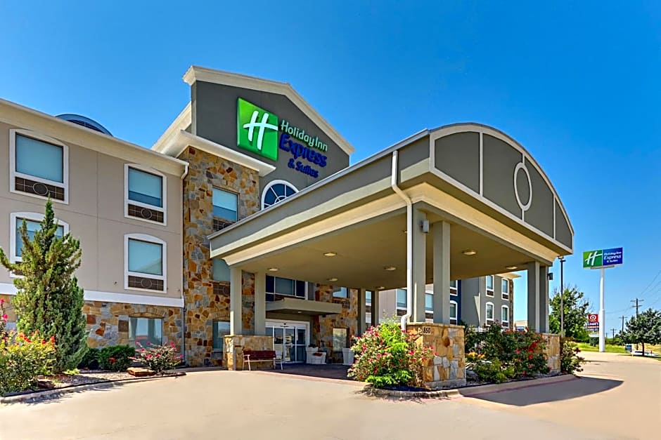 Holiday Inn Express & Suites Weatherford By IHG