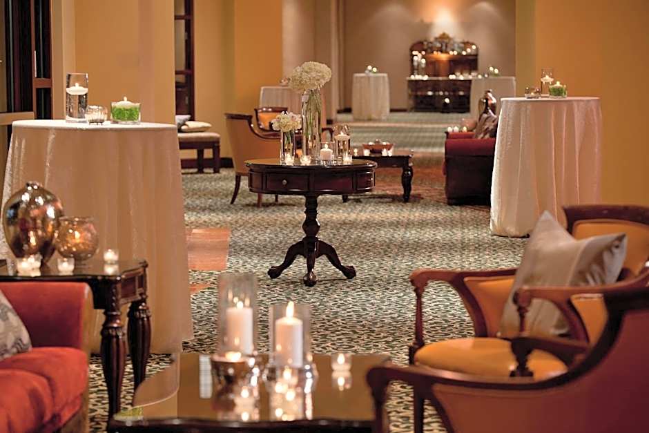Renaissance by Marriott Tulsa Hotel & Convention Center