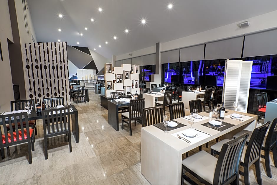 Oh! The Urban Oasis - Adults only