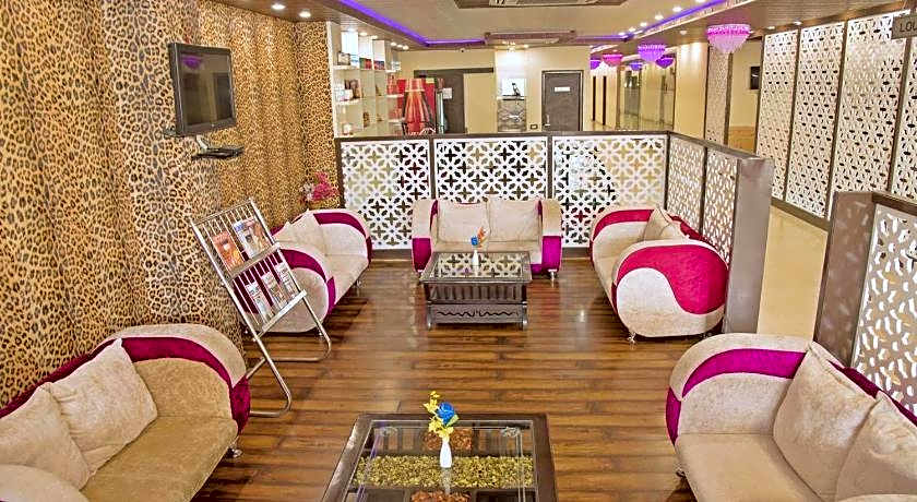 Spring Sky Mughalsarai by ShriGo Hotels