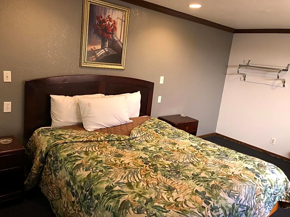 Starlight Inn, Valley Blvd - Downtown LA