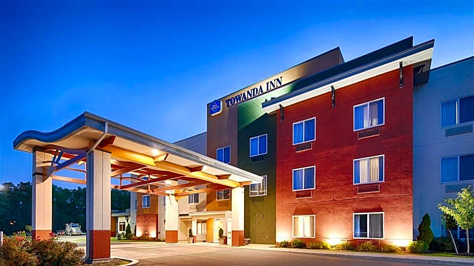 Paradise Inn & Suites