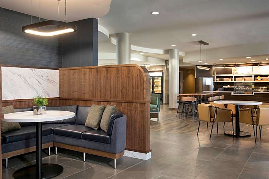 Courtyard by Marriott Memphis Collierville