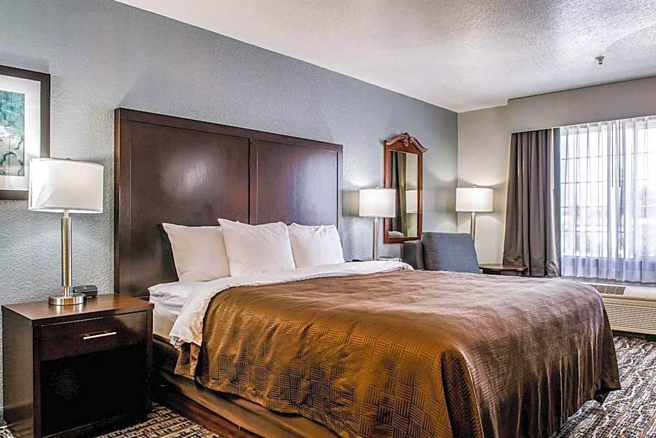 Clarion Hotel By Humboldt Bay