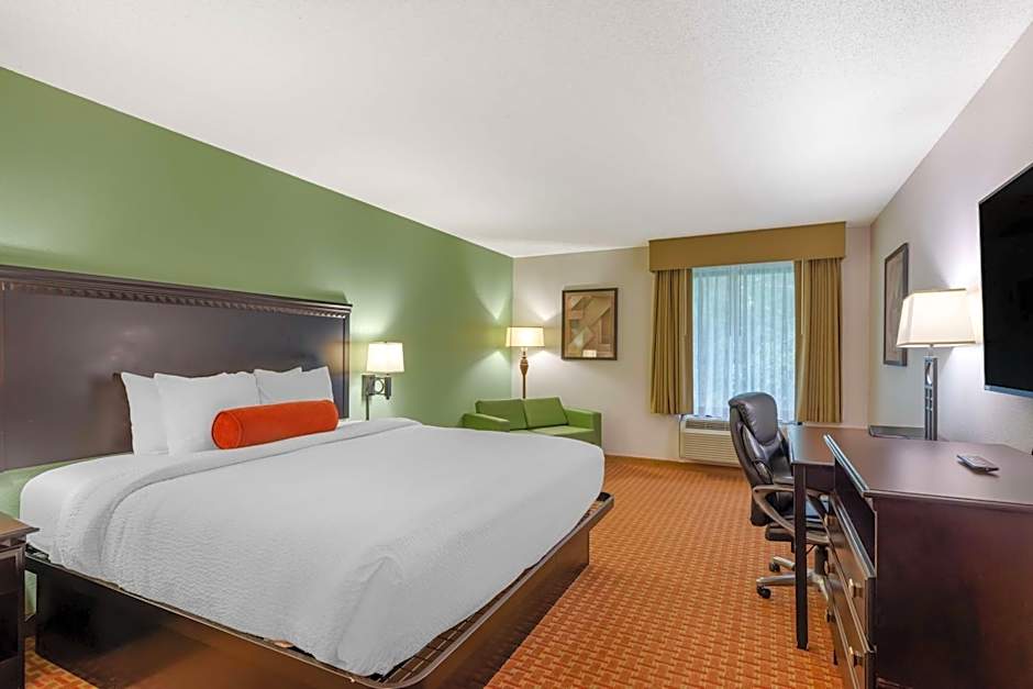 BEST WESTERN PLUS HOPEWELL FORT LEE