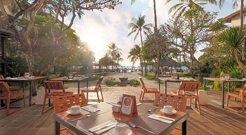 Hotel Nikko Bali Benoa Beach