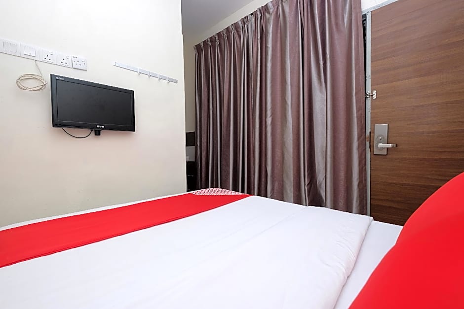 OYO 1104 Q hotel
