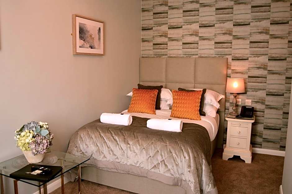 Le Bouchon Brasserie & Hotel