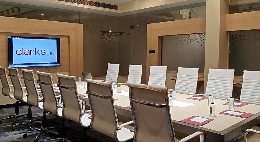 Sapna Clarks Inn, Lucknow