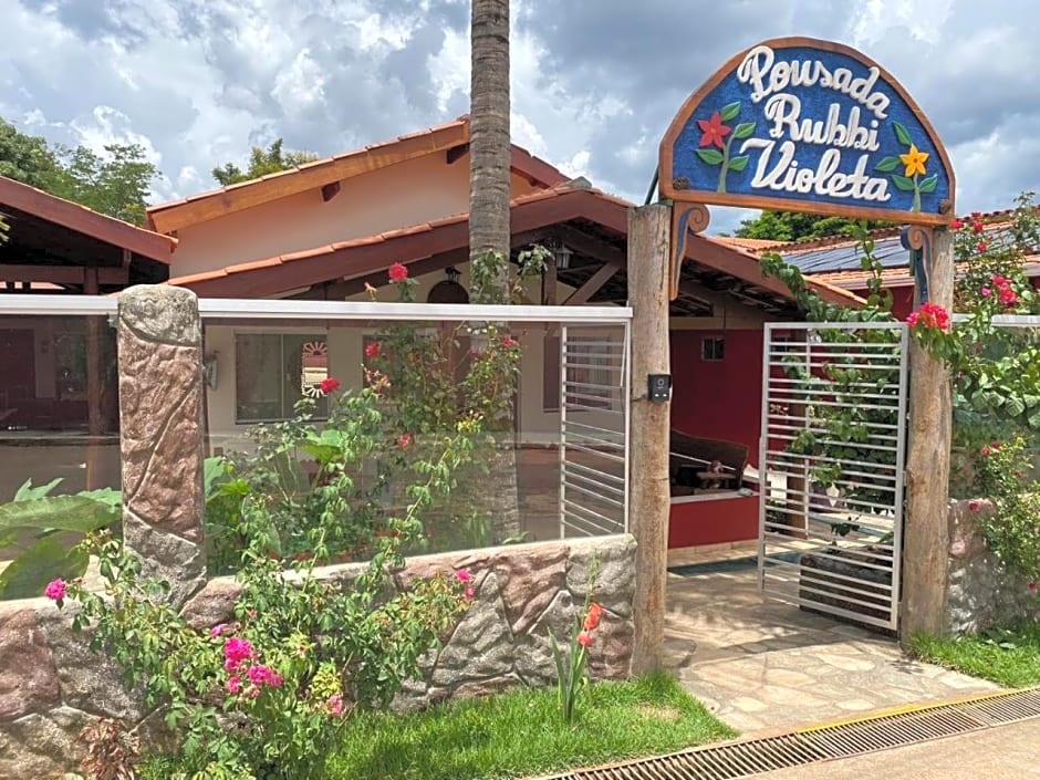 Pousada Rubbi Violeta