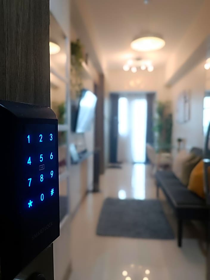 SMDC Coast Residences near PICC World Trade Center MOA