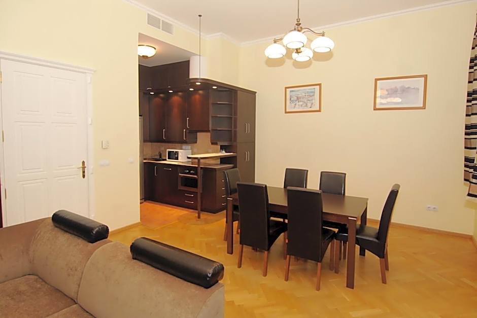 Gozsdu Court Budapest