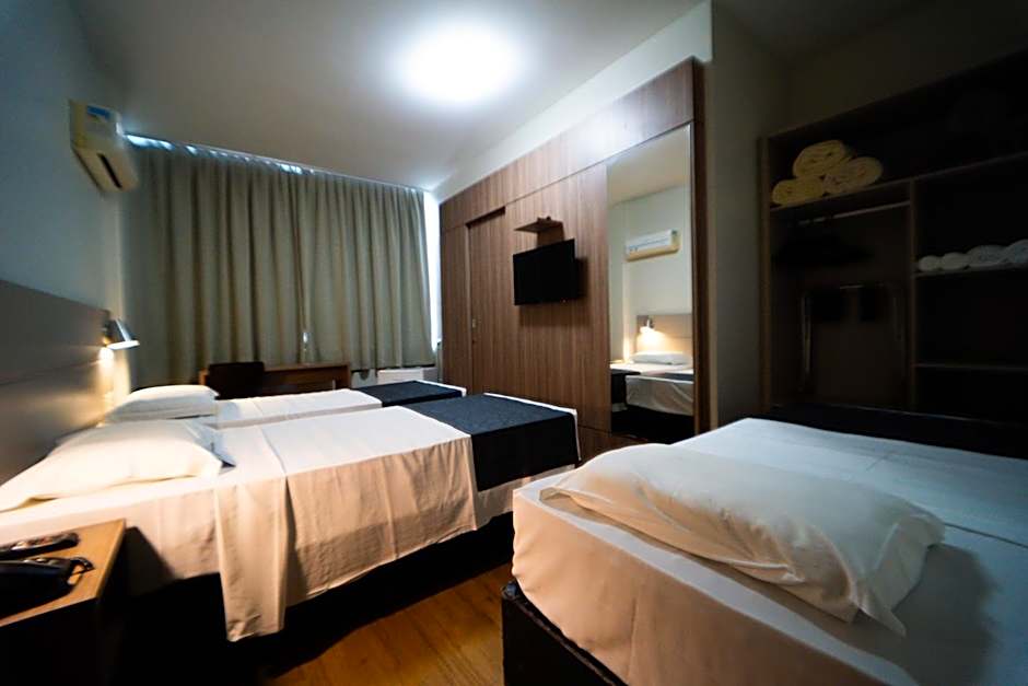 Hotel Valerim Itajaí / Navegantes