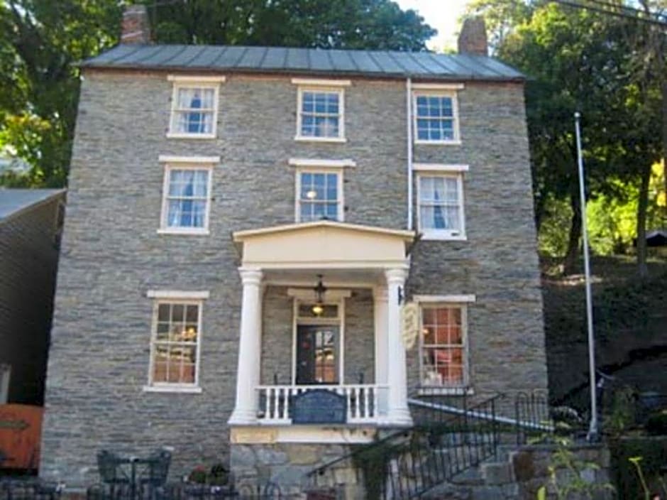 The Town's Inn – Harpers Ferry, WV