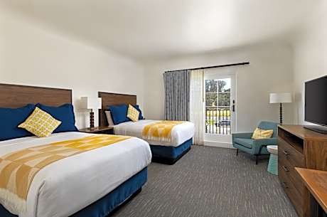 Deluxe Room with 2 Double Beds