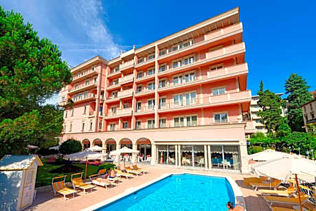 Hotel De La Paix