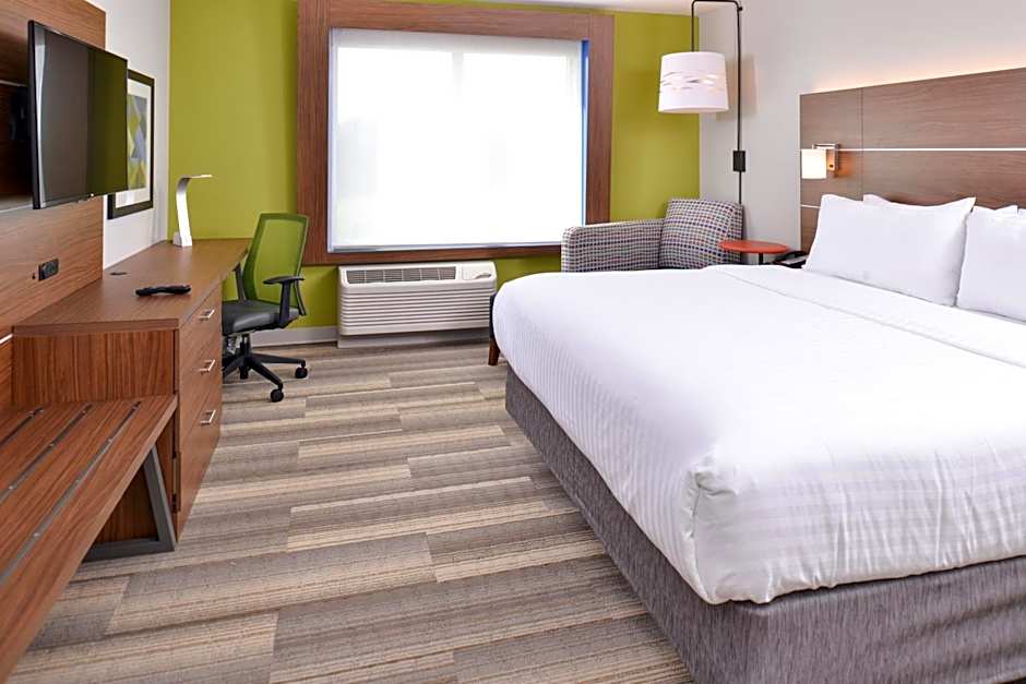 Holiday Inn Express & Suites Omaha Airport By IHG