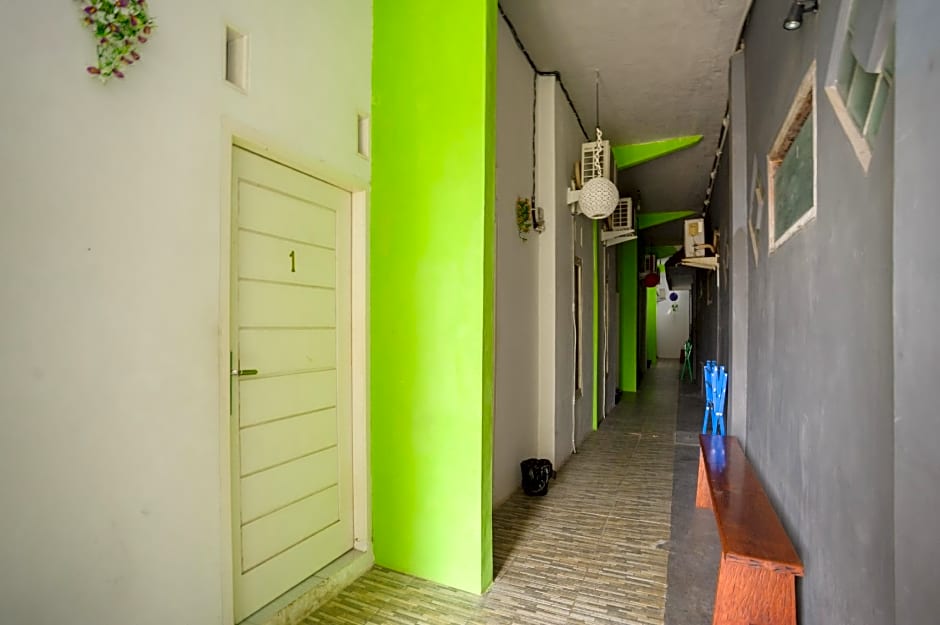 RedDoorz Syariah near RS Advent Bandar Lampung