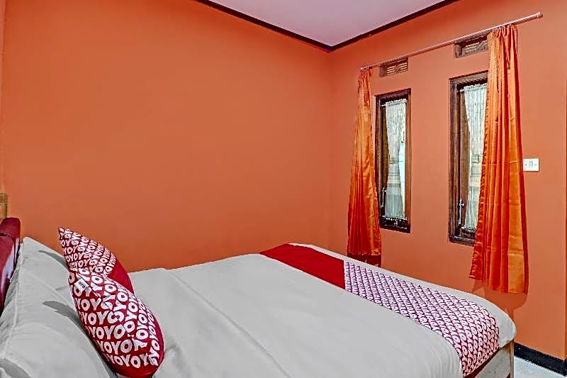 OYO 90454 Adinda Homestay Cibodas Lembang