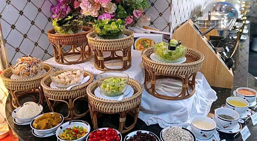 Top High Airport Link Hotel