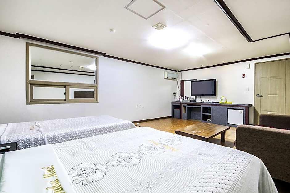 Goodstay Dubai Motel