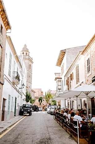 Petit Hotel C'an Mel