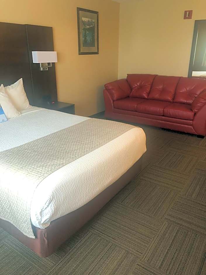 Days Inn by Wyndham Hinton