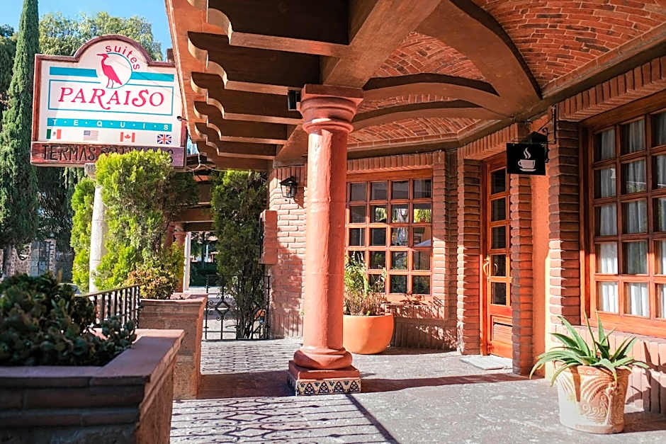 Suites Paraiso Tequis