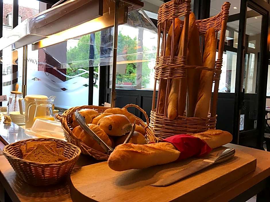 Hotel du Centre - Restaurant le P'tit Gourmet