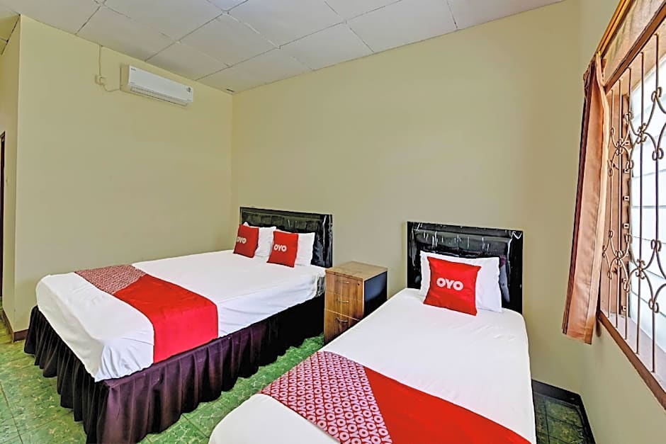 OYO 90443 Hotel New Kartika In