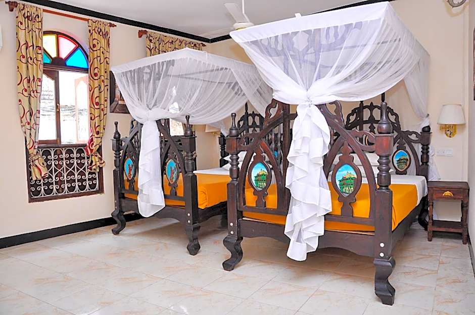 Forodhani Park Hotel